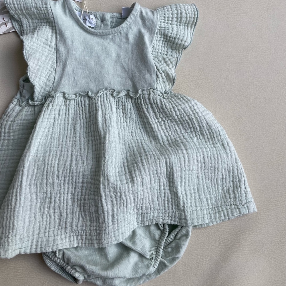 Zara baby Dress With bloomers 1-3 month & 3-6 months - Picture 5 of 11
